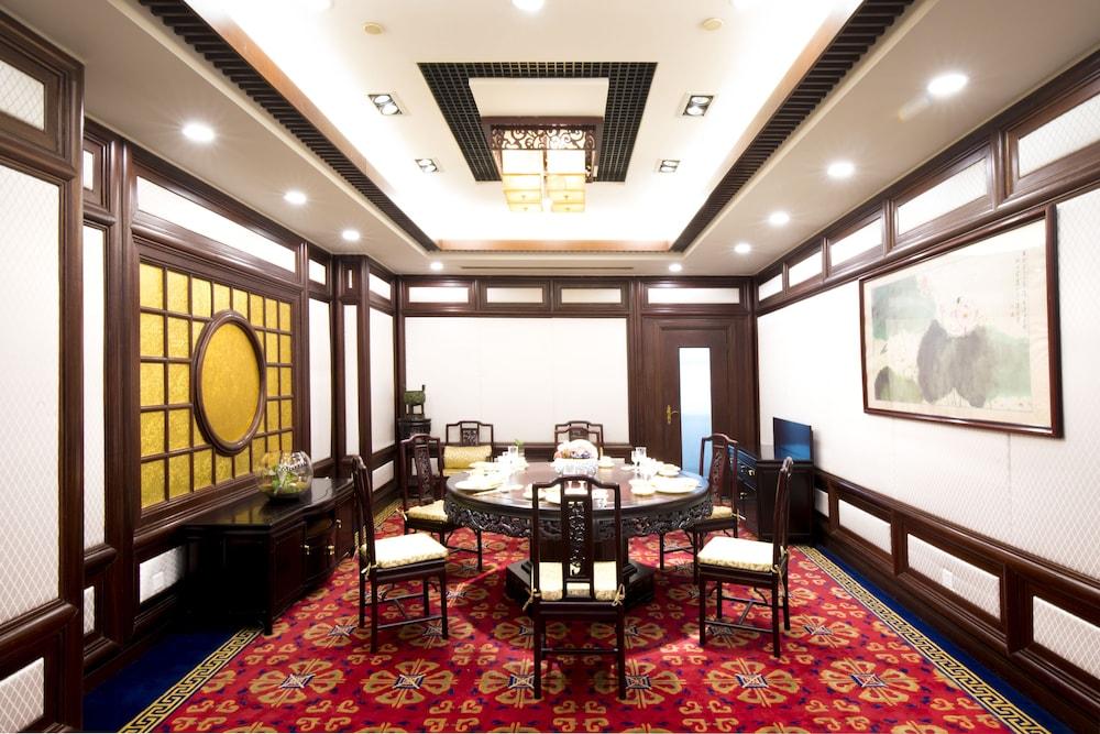שנגחאי Jin Jiang Pine City Hotel מראה חיצוני תמונה