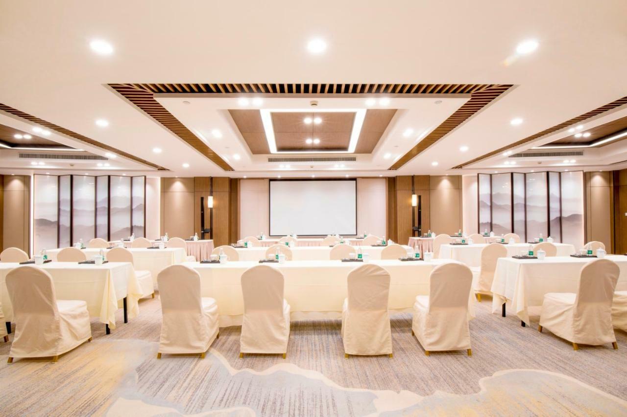 שנגחאי Jin Jiang Pine City Hotel מראה חיצוני תמונה